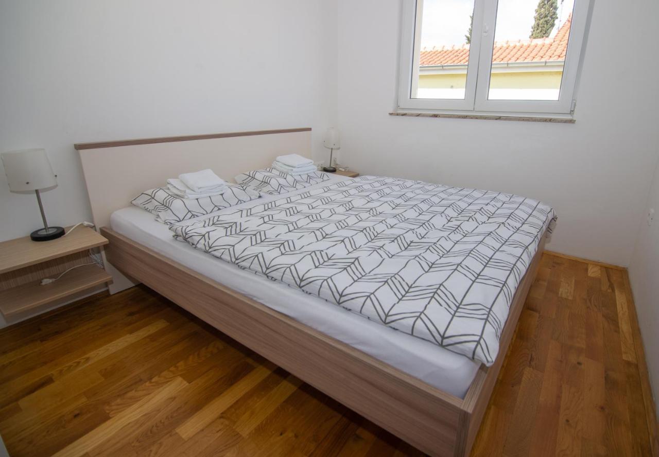 Apartment Davor Malinska Eksteriør bilde