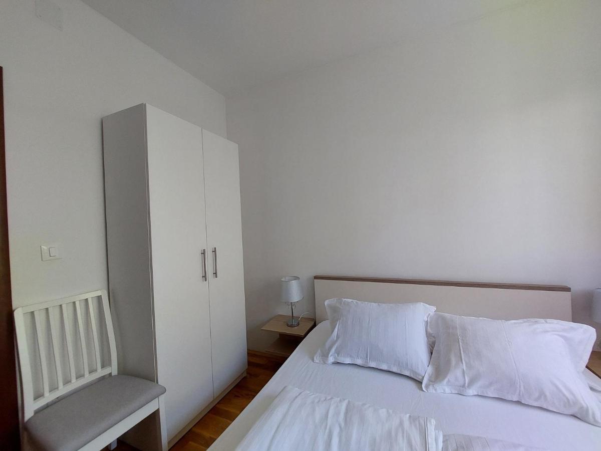 Apartment Davor Malinska Eksteriør bilde
