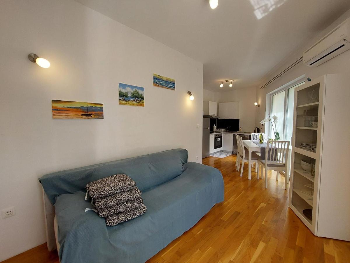 Apartment Davor Malinska Eksteriør bilde